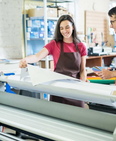 picking-out-color-for-printing-6THM4LF-e1588889975881.jpg picking-out-color-for-printing-6THM4LF-e1588889975881.jpg